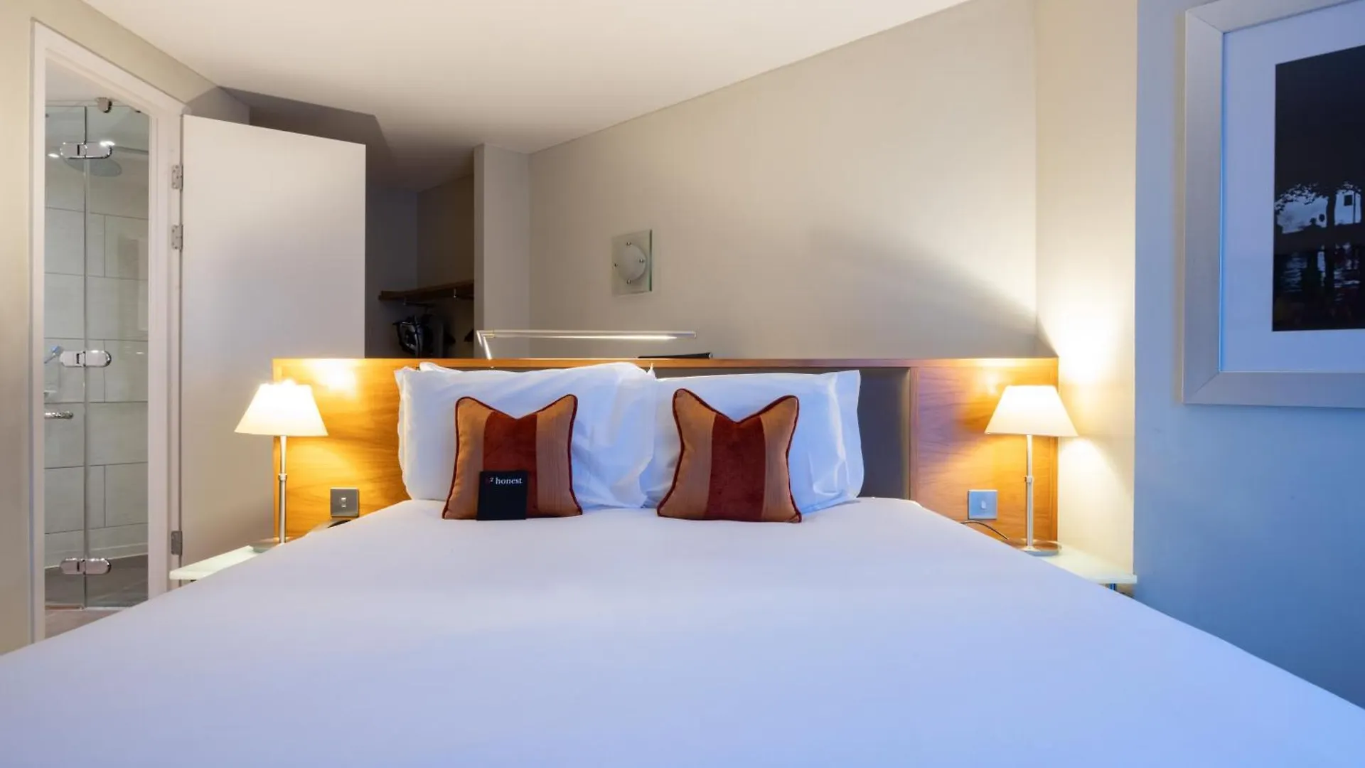 Bermondsey Square Hotel - A Bespoke Hotel Лондон