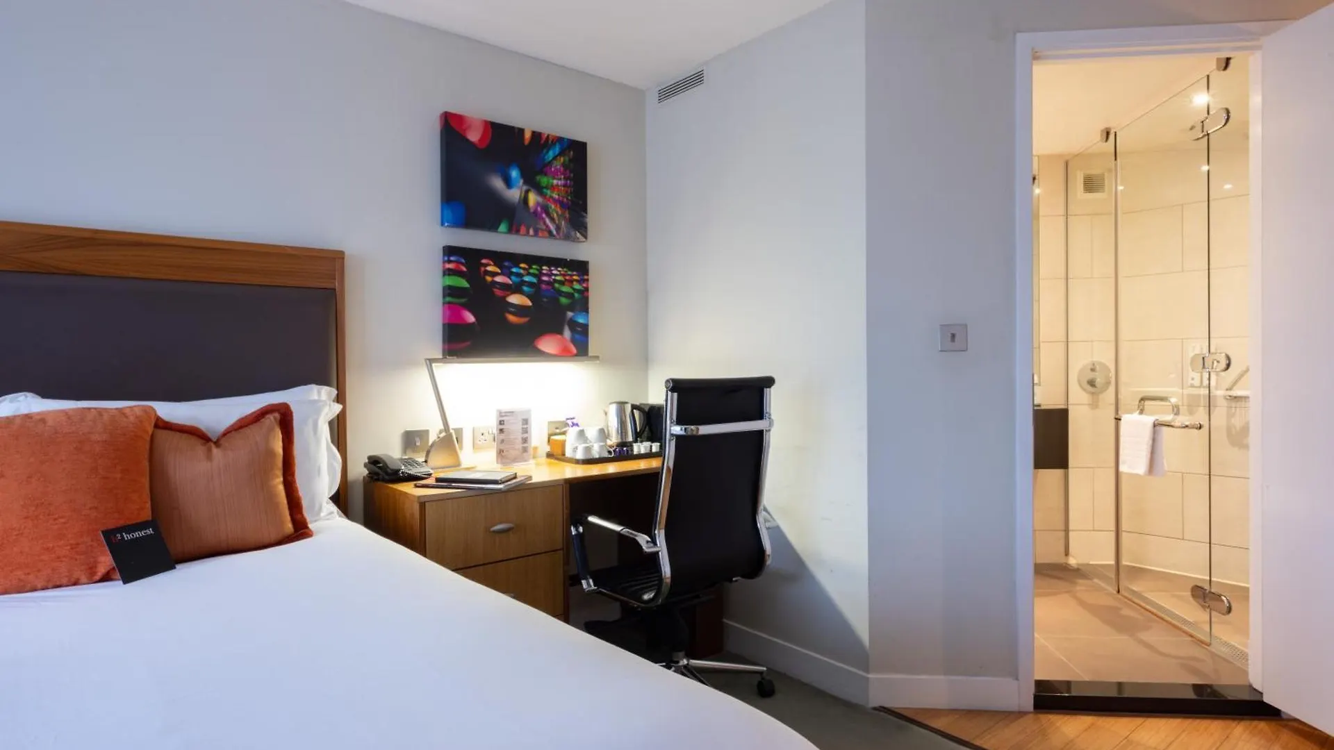 לונדון Bermondsey Square Hotel - A Bespoke Hotel 4*,  בריטניה