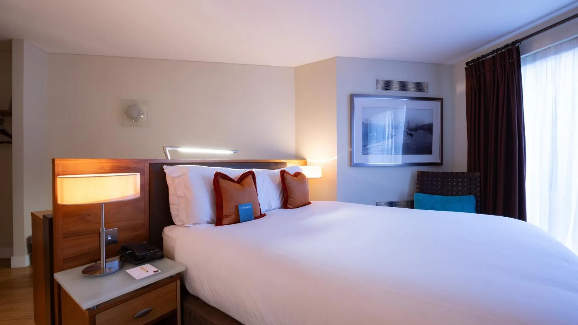 לונדון Bermondsey Square Hotel - A Bespoke Hotel